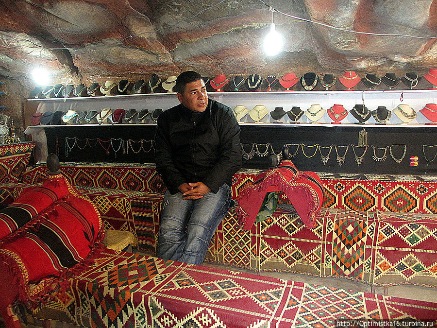 Это наш гид Мухамед. Это наш гид Мухамед.