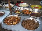 Уличная еда в Янгуне