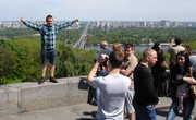 С холма Славы левый берег Киева виден на десятки километров