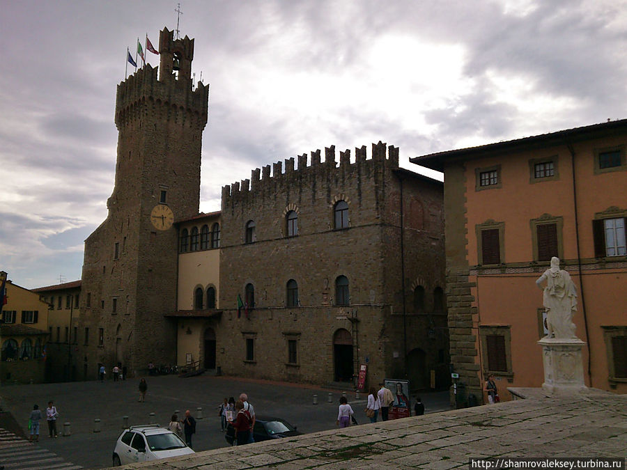 Ареццо. Жизнь прекрасна Ареццо, Италия Ареццо. Жизнь прекрасна Ареццо, Италия