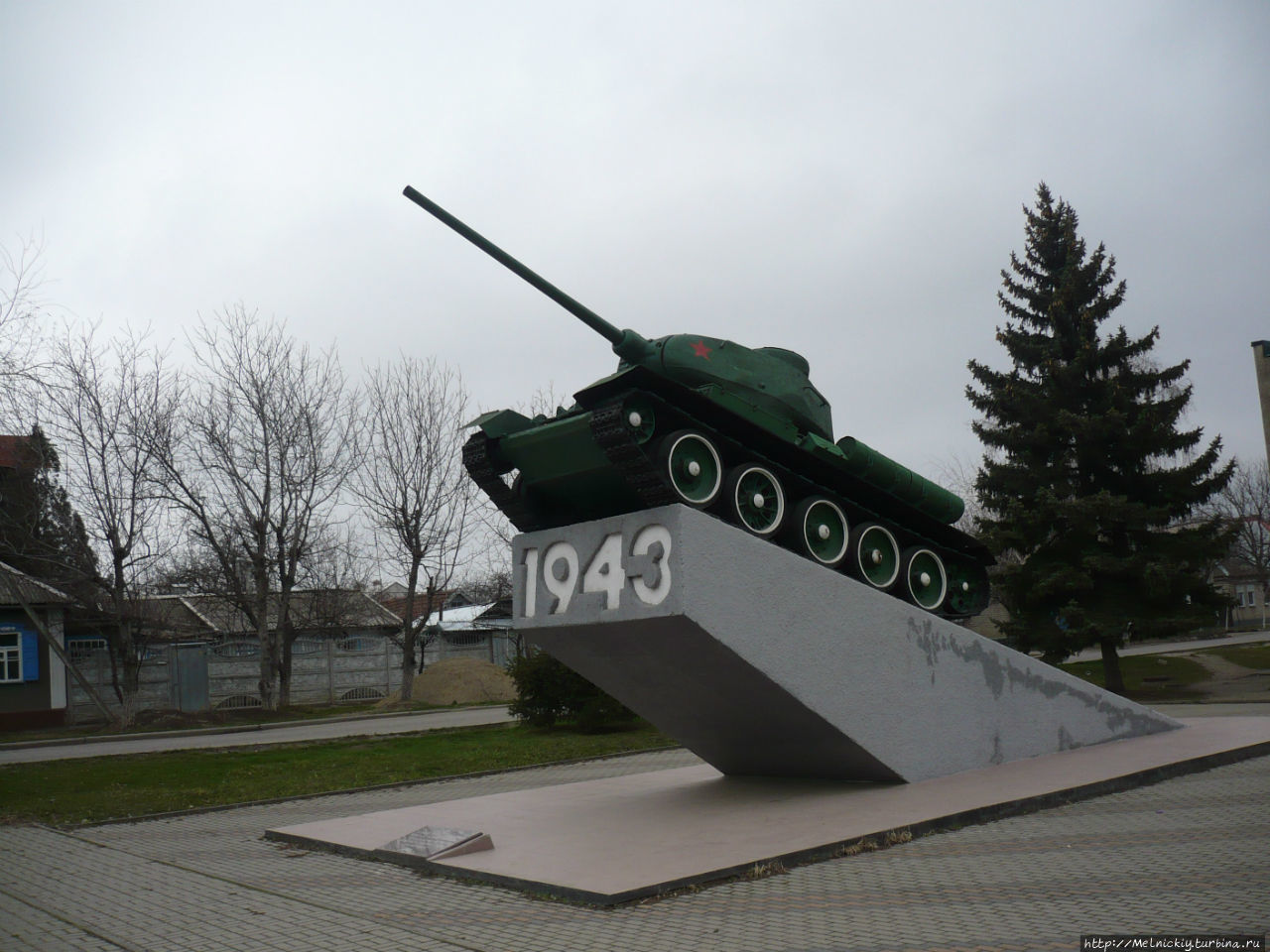Памятник танкистам 52-й танковой бригады / Monument to the tanks of the 52nd tank brigade