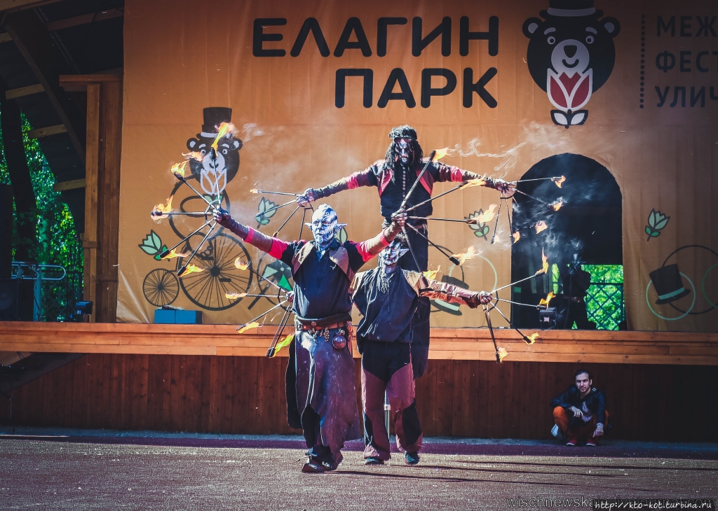 Фестиваль уличных театров Санкт-Петербург, Россия