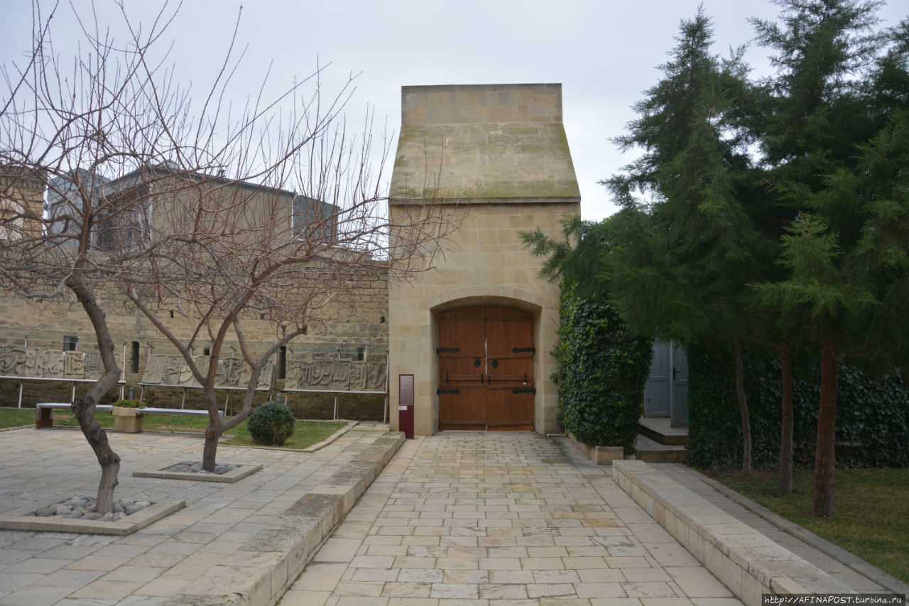 Мечеть Кей-Губад и мавзолей Дервиша Баку, Азербайджан