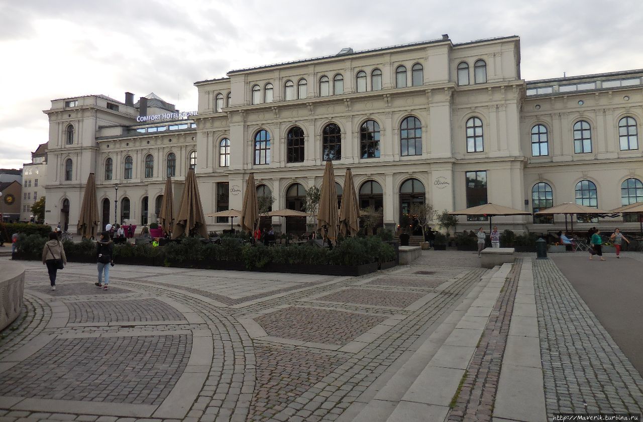 Летняя прогулка по столице Норвегии Осло, Норвегия Летняя прогулка по столице Норвегии Осло, Норвегия