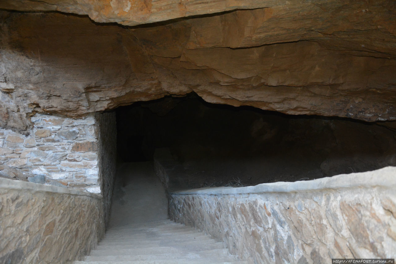 Пещера Катафики