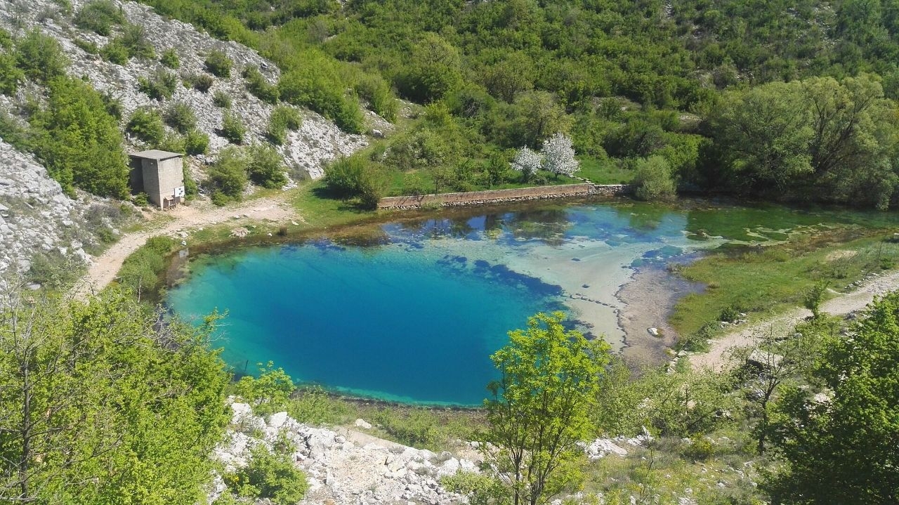 озеро Главашево (Око Земли) Киево, Хорватия