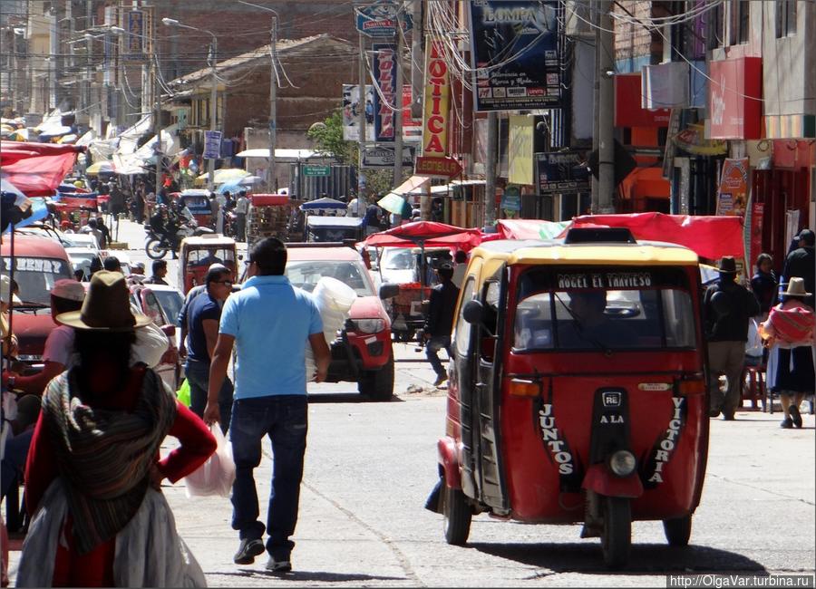 На улицах Уараса Уарас, Перу