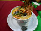 Местное блюдо — вкуснейший суп из морепродуктов (tapado)