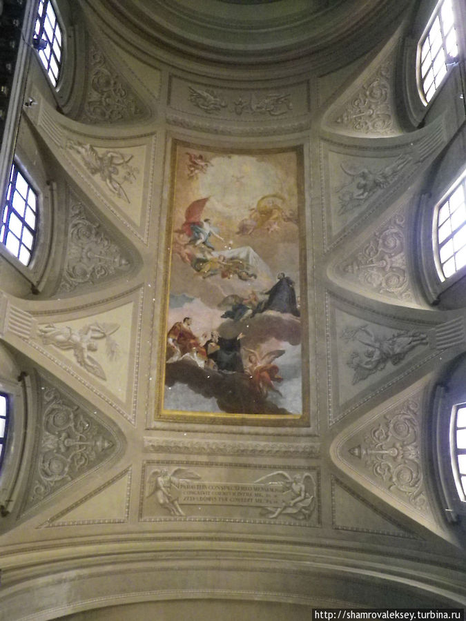 Скрещение вер и судеб. Церковь святых Винченцо и Анастазио Рим, Италия