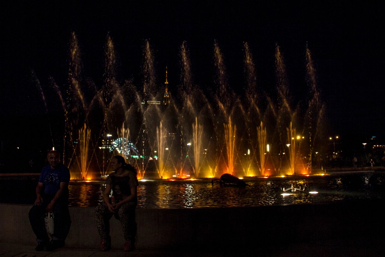 фонтаны парка Рике Тбилиси, Грузия фонтаны парка Рике Тбилиси, Грузия