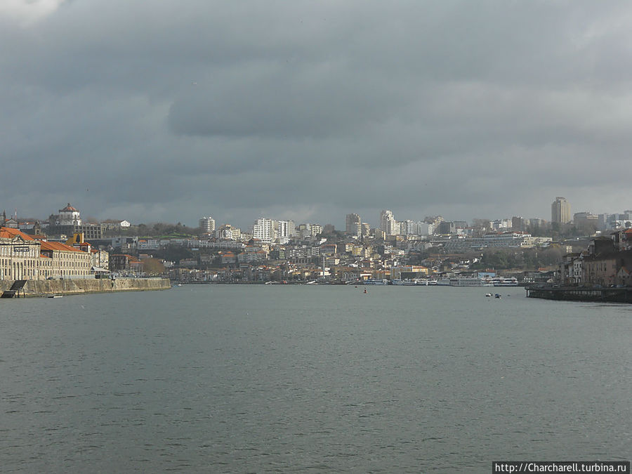 Прогулки по Порту на туристическом автобусе и своих двоих Порту, Португалия Прогулки по Порту на туристическом автобусе и своих двоих Порту, Португалия