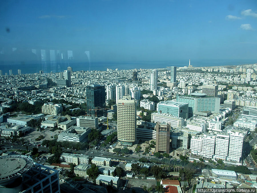 Прогулка по небоскрёбу центра Азриэли — приятное развлечение Тель-Авив, Израиль