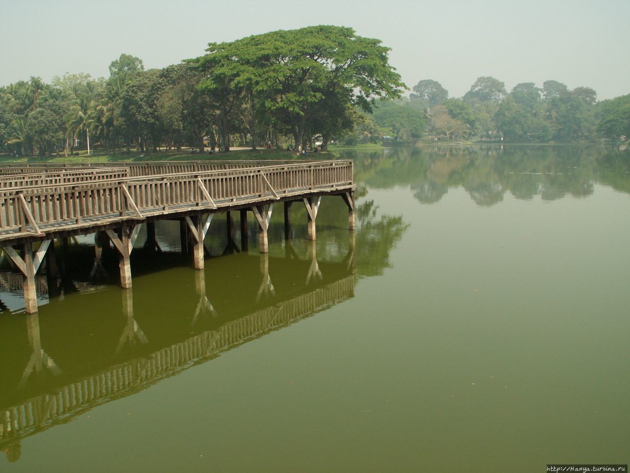 Озеро Kandawgyi Lake в Ян