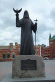 Памятник Алексию II