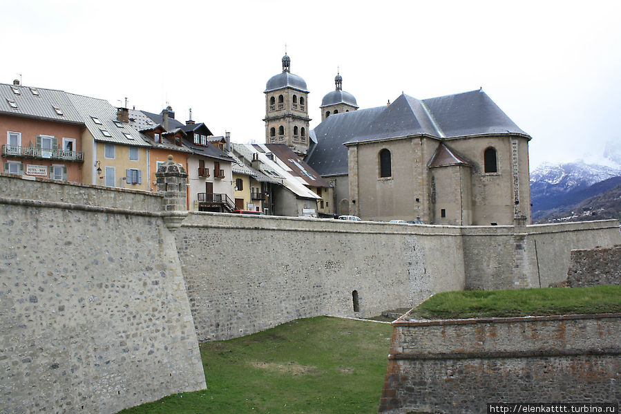 Город-крепость во французских Альпах -  Бриансон