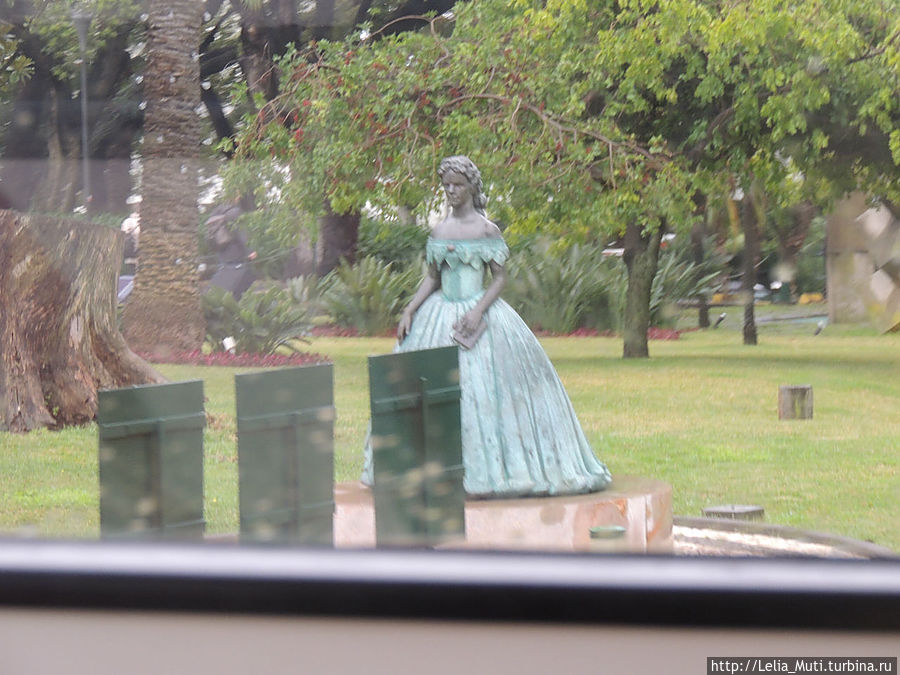 Плачущий Фуншал. Фуншал, Португалия Плачущий Фуншал. Фуншал, Португалия