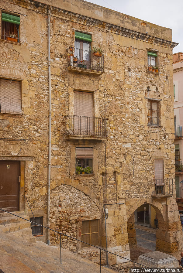 Кафедральный собор Таррагоны Таррагона, Испания Кафедральный собор Таррагоны Таррагона, Испания