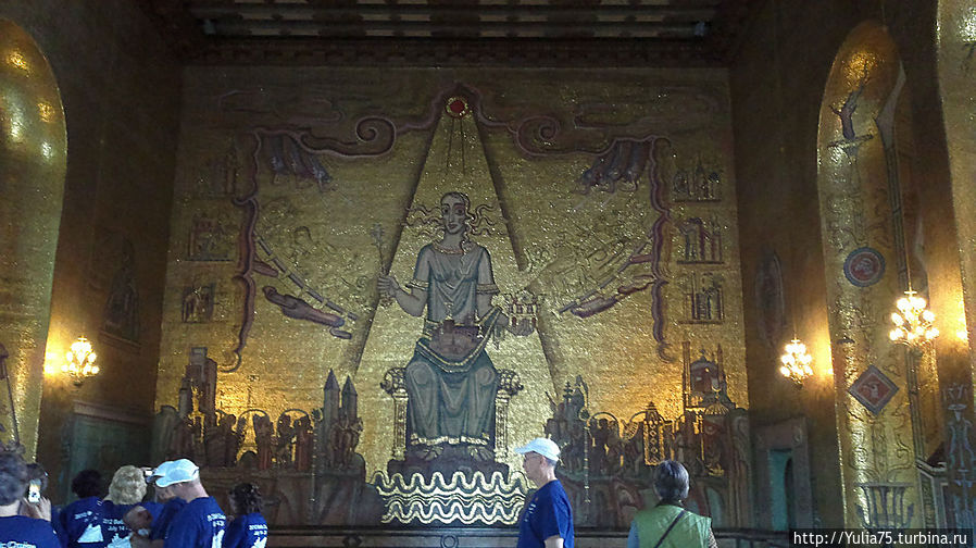 Ратуша-золотой зал, танцевальный Ратуша-золотой зал, танцевальный