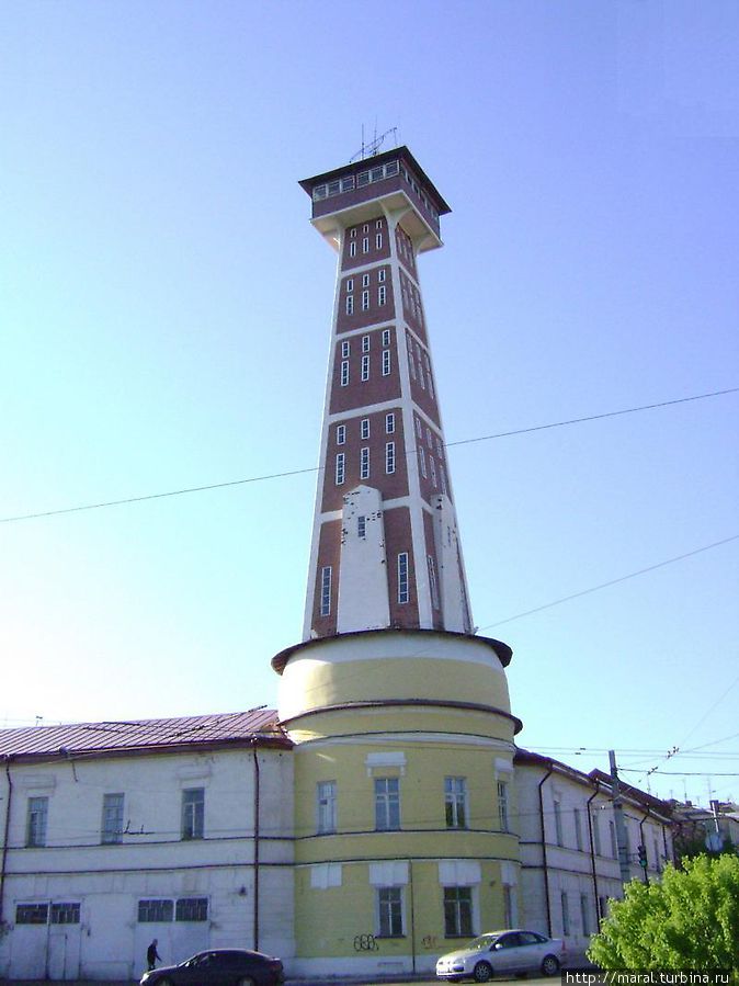 Рыбинская пожарная каланча — самая высокая пожарная каланча в России Рыбинск, Россия