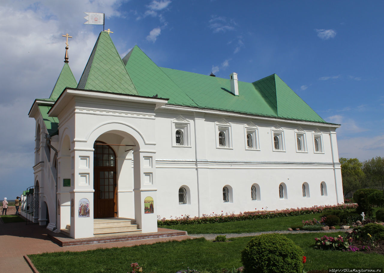 Настоятельские палаты (XVII век) — памятник архитектуры. Муром, Россия