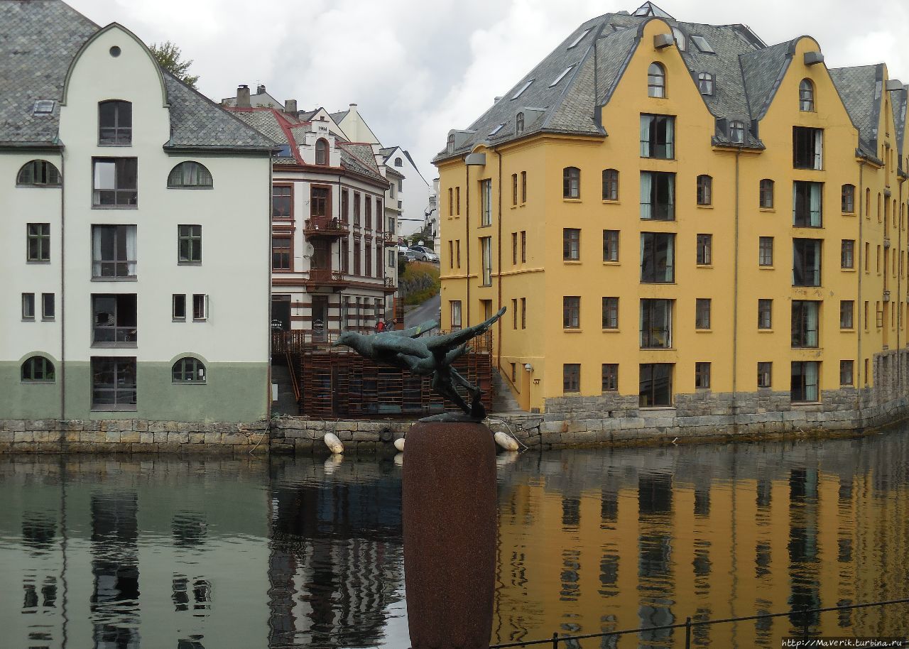 Олесунн — романтическая сказка Норвегии Олесунн, Норвегия Олесунн — романтическая сказка Норвегии Олесунн, Норвегия