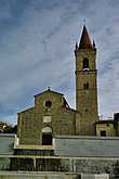Церковь Сан-Агостино на площади Сан-Агостино