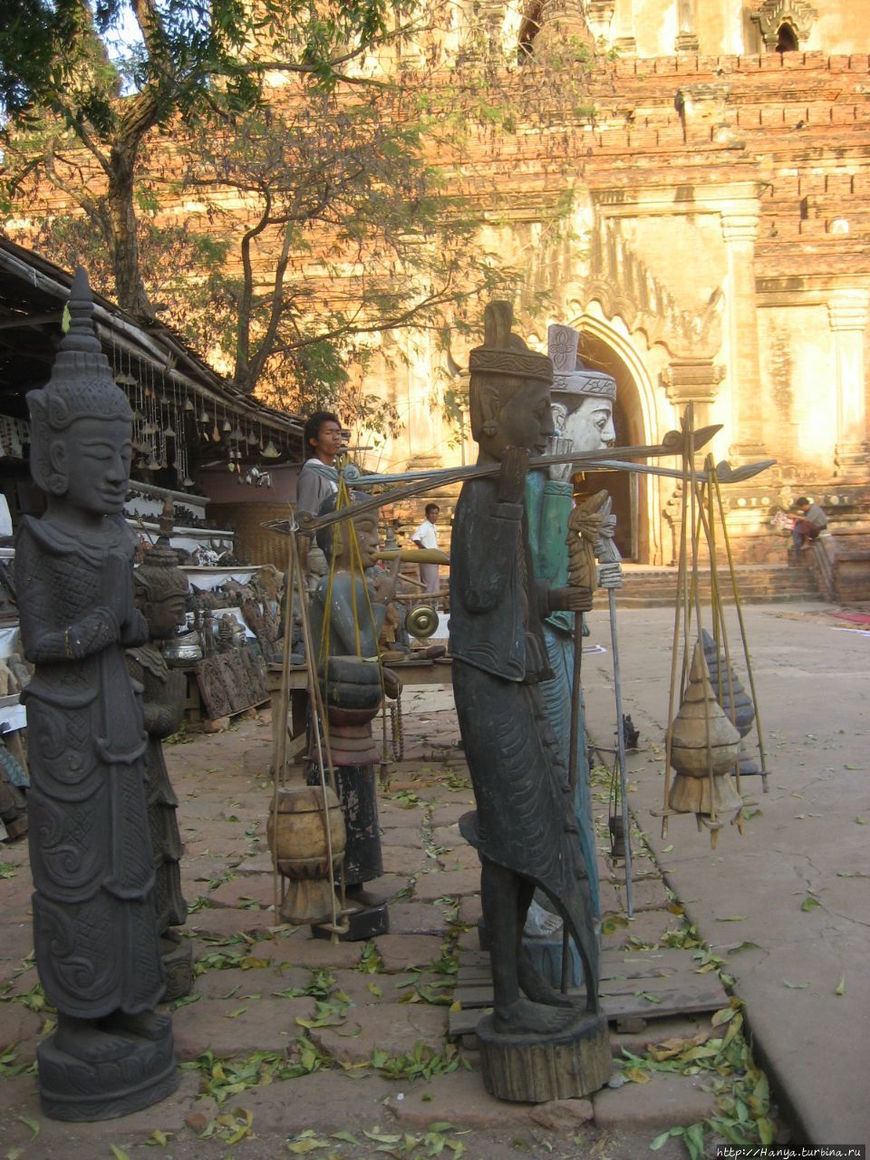 Храм Суламани. Сувениры Баган, Мьянма