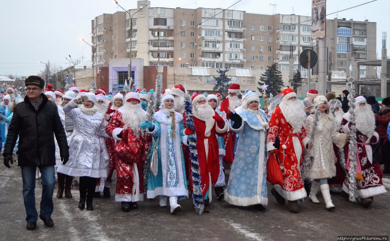 Парад Дед-Морозов, Снегурочек и прочих представителей сказок Энгельс, Россия