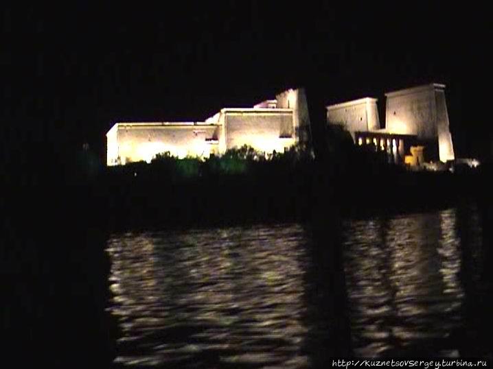 Храм Хатхор (Исиды) Асуан, Египет Храм Хатхор (Исиды) Асуан, Египет