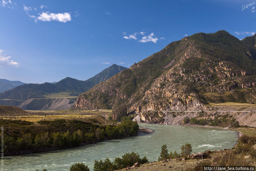 Река Катунь с Яломанского городища Республика Алтай, Россия