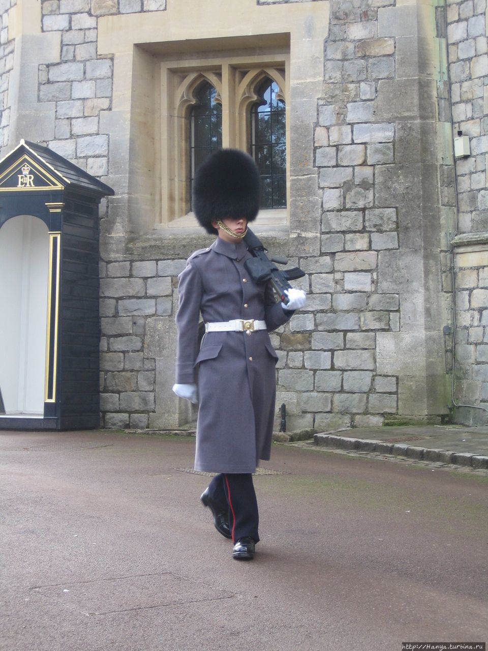 Королевский гвардеец в Виндзоре Виндзор, Великобритания