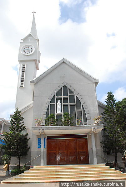 Католический собор в Нячанге Нячанг, Вьетнам