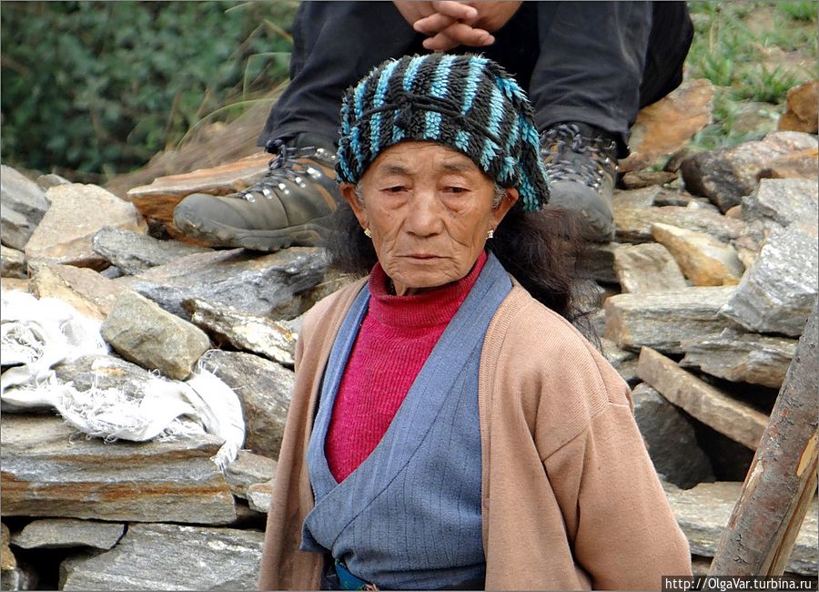 Пожилая женщина-таманг Зона Багмати, Непал