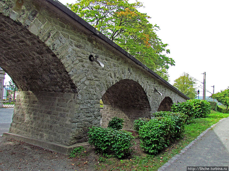 а вот и станция фуникулера возле Драхенбурога а вот и станция фуникулера возле Драхенбурога