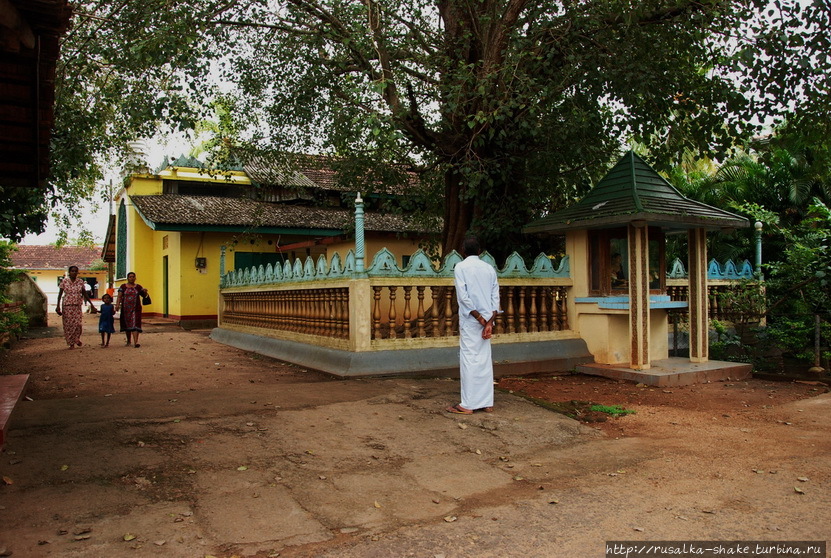Что находится внутри ступы Анурадхапура, Шри-Ланка