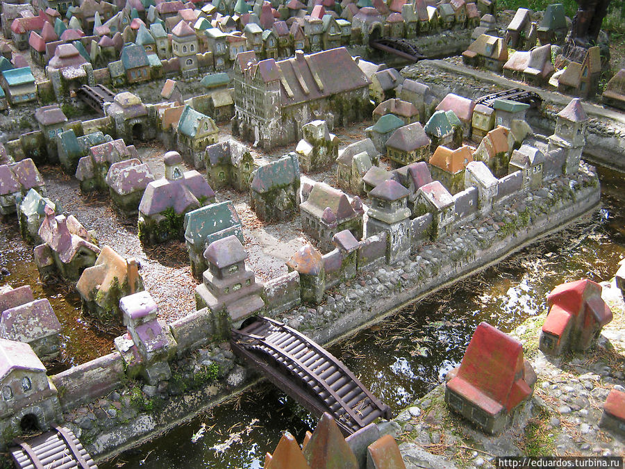 А это старинный Кёниксберг в миниатюре, у Дома сказочника в Светлогорске А это старинный Кёниксберг в миниатюре, у Дома сказочника в Светлогорске