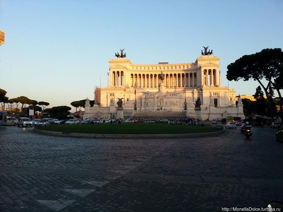Площадь Венеции — собрание шедевров архитектуры Рим, Италия