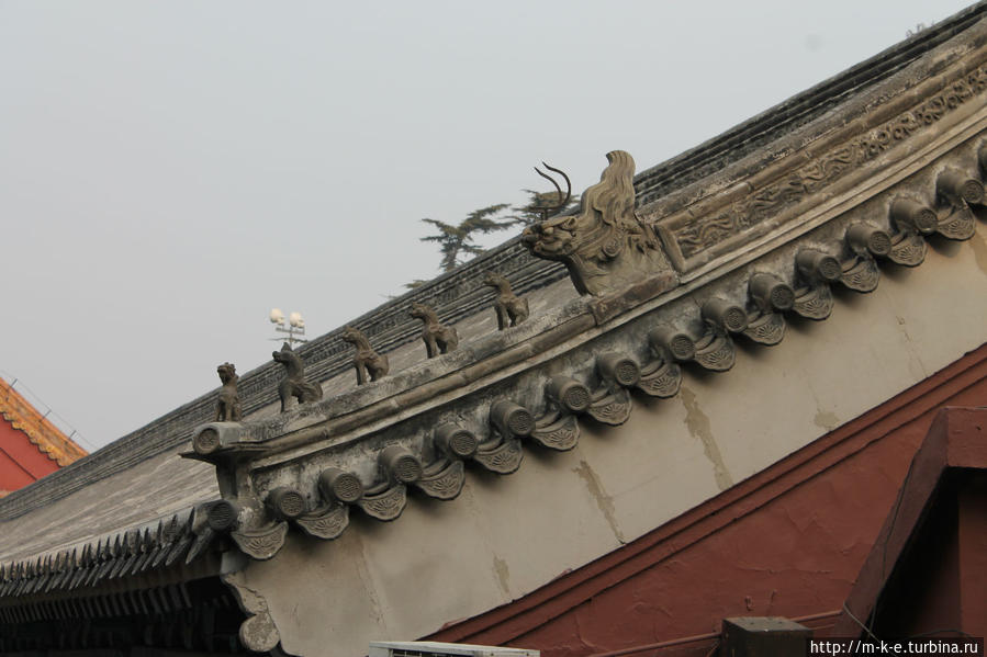 Пекинская Красная площадь — площадь Тяньаньмэнь Пекин, Китай Пекинская Красная площадь — площадь Тяньаньмэнь Пекин, Китай