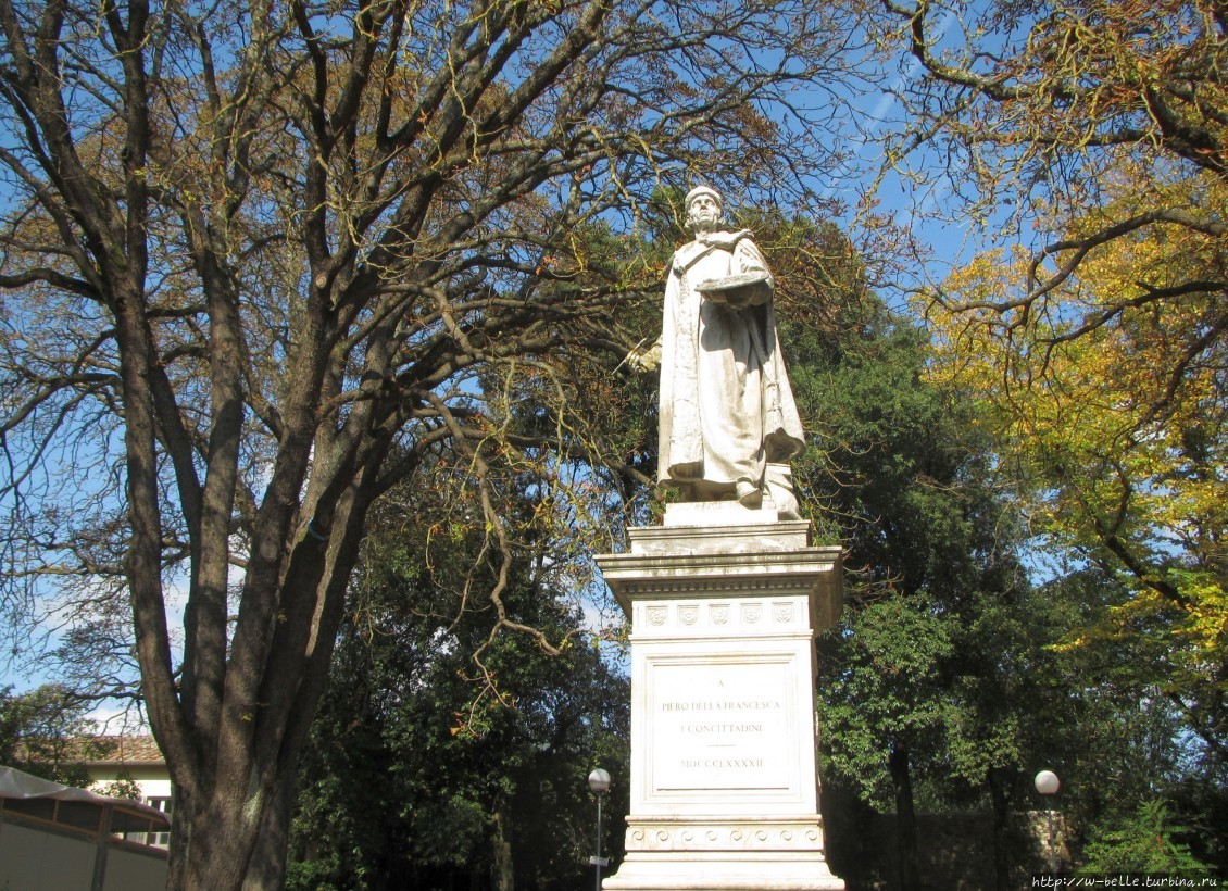 Памятник Пьеро делла Франческа в Сансеполькро. Сансеполькро, Италия