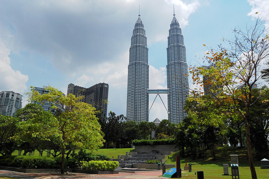Башни-близнецы Петронас Куала-Лумпур, Малайзия