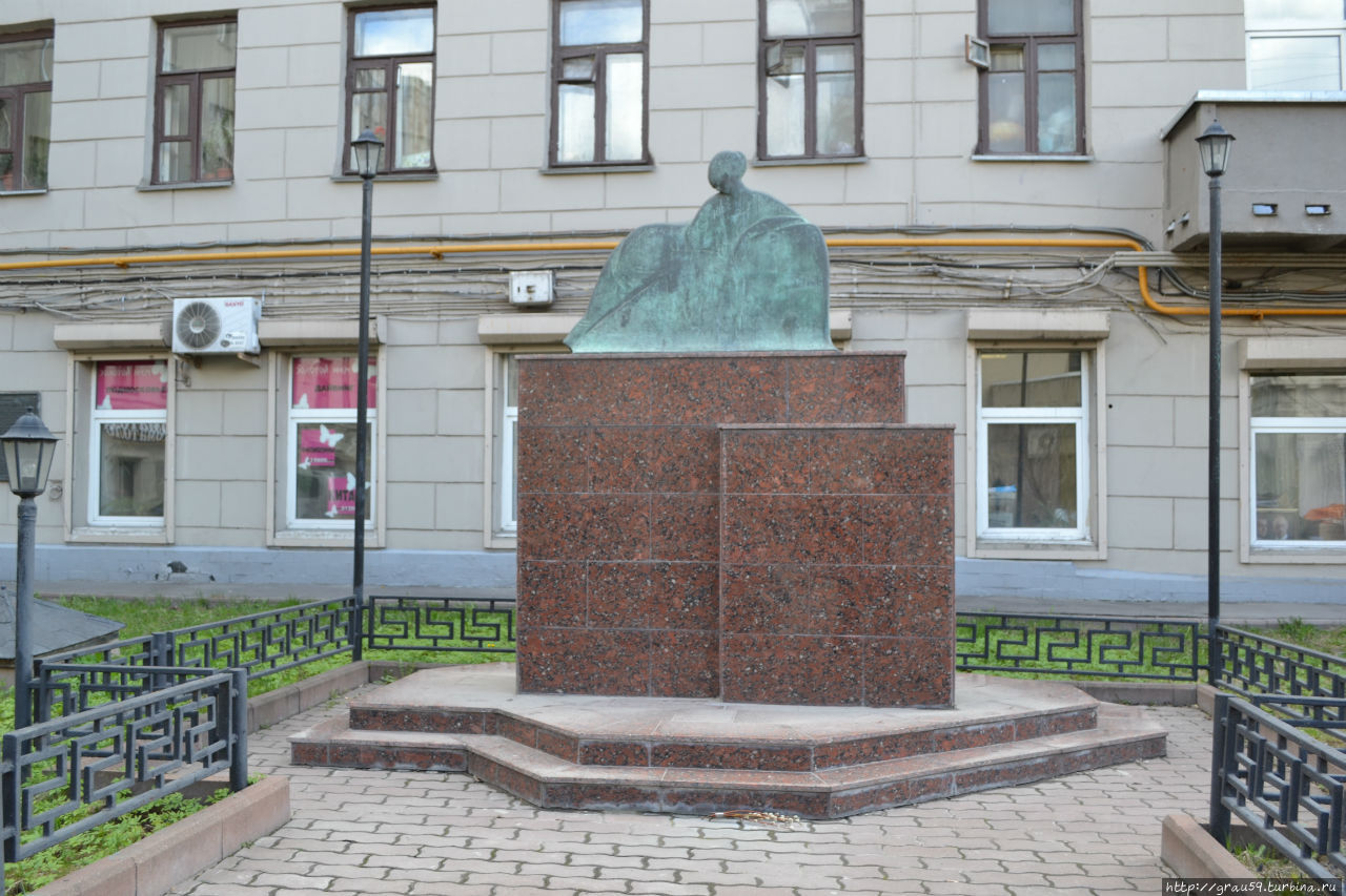 Памятник Анне Ахматовой Москва, Россия