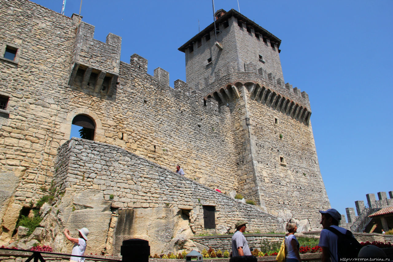 Три крепости Сан-Марино, Сан-Марино