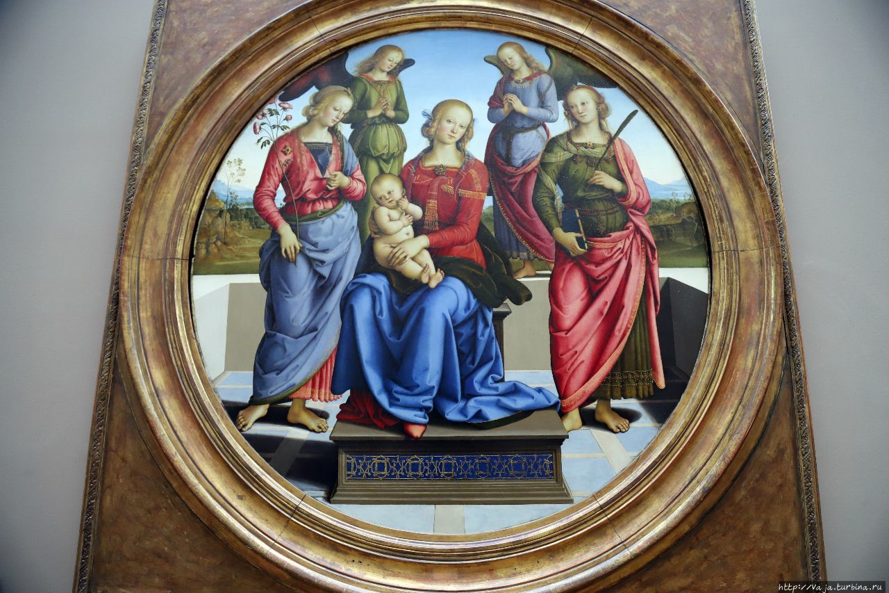 Перуджино. Мадонна с младенцем в окружение Святой Розы, и Екатерины Александрийской и двух ангелов Париж, Франция