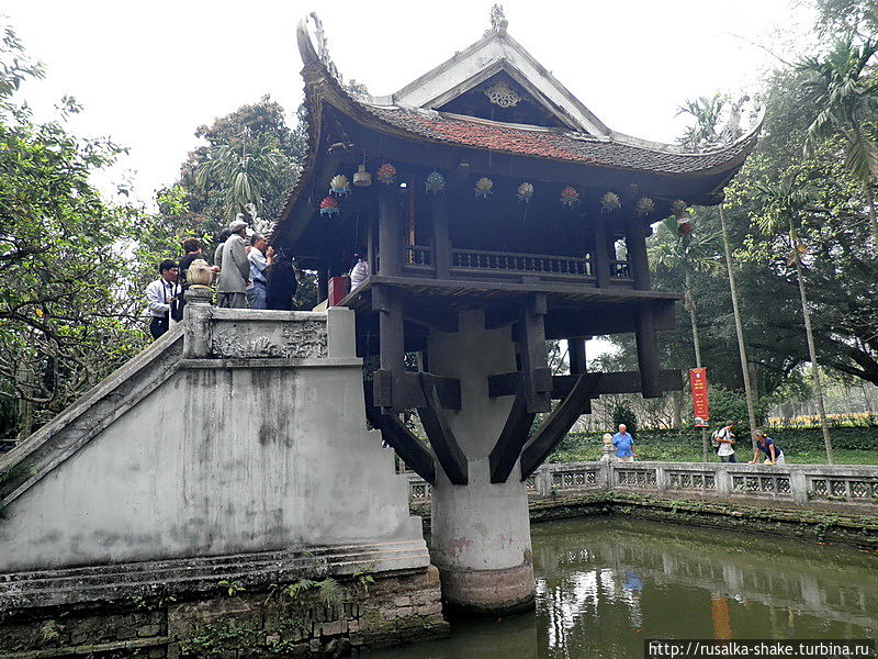 Уникальная пагода на одном столбе Ханой, Вьетнам
