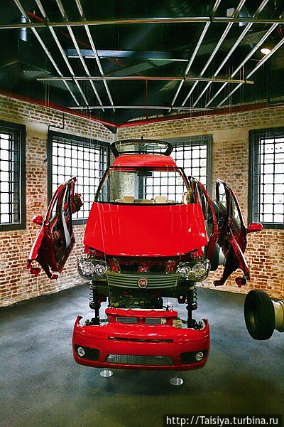 Tofaş Anadolu Arabaları Müzesi Umurbey. Tofaş Anadolu Arabaları Müzesi Umurbey.