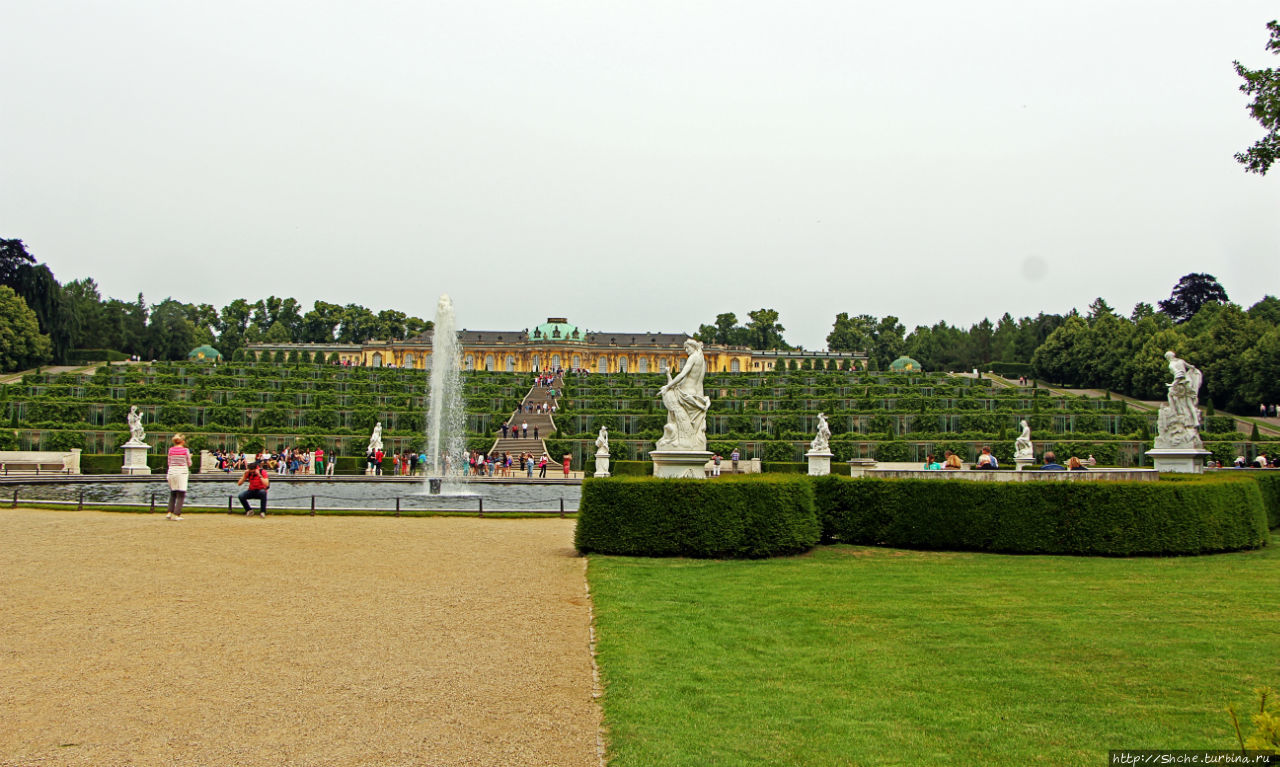Дворцово-парковый комплекс Потсдама. Вокруг и около Сан-Суси Потсдам, Германия