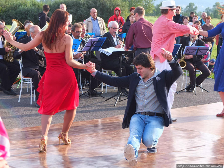 Танцуют все!!! Красноярск, Россия Танцуют все!!! Красноярск, Россия