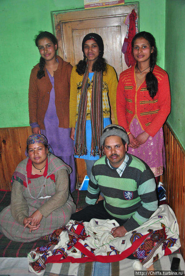 Наша семья. Наггар, Индия