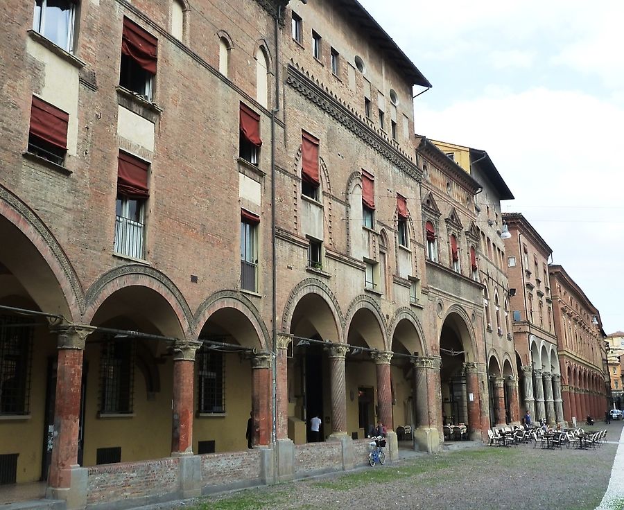 Палаццо Болоньини Аморини Салина Палаццо Болоньини Аморини Салина