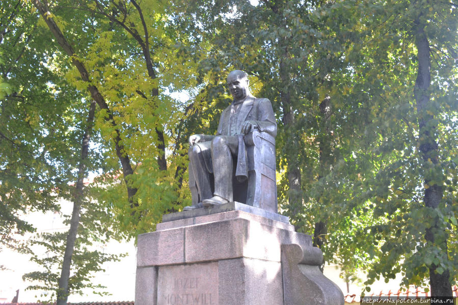 памятник Юзефу Монтвилле Вильнюс, Литва